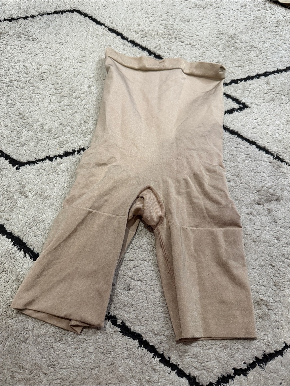 spanx High-Waist Shaping Shorts - Nude